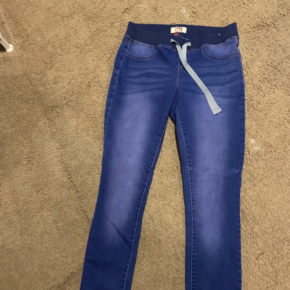 Lightly worn stretchy jeans